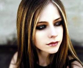 艾薇儿·拉维尼 (Avril Lavigne) 多伦多最棒巡回演唱会,燃情演绎，震撼全场